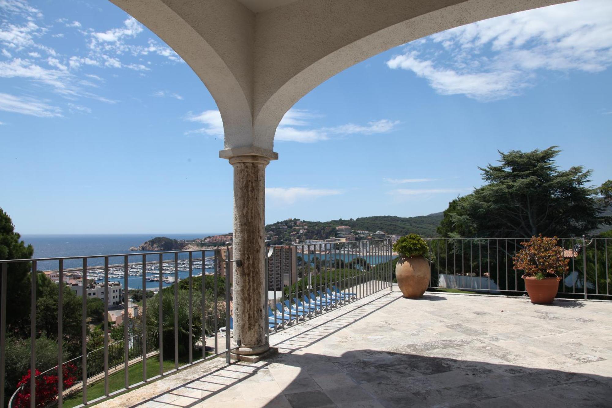 סאן פליו דה גיסולס Villa Maricel מראה חיצוני תמונה