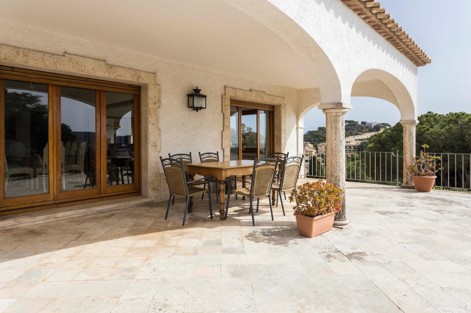 סאן פליו דה גיסולס Villa Maricel מראה חיצוני תמונה