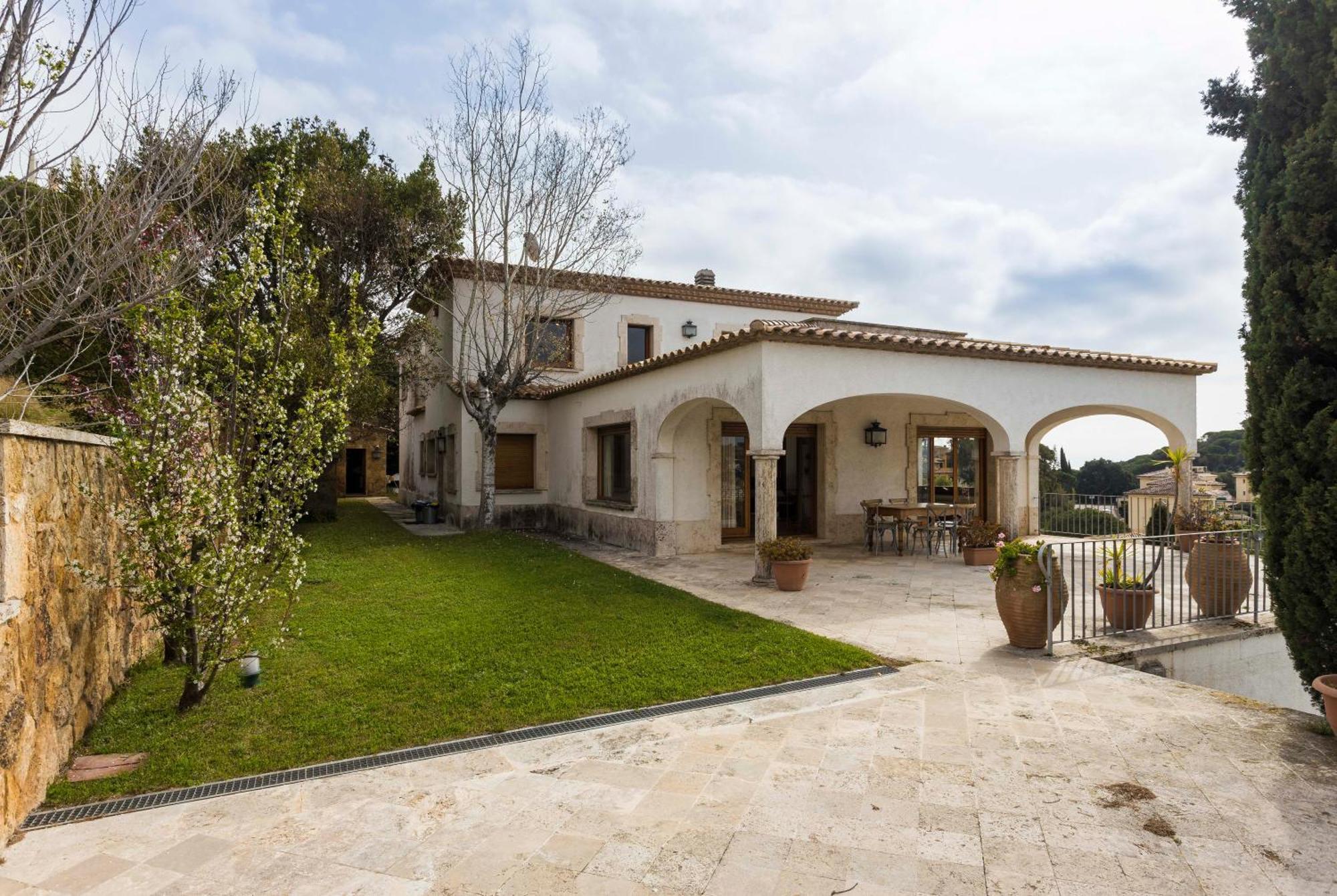 סאן פליו דה גיסולס Villa Maricel מראה חיצוני תמונה