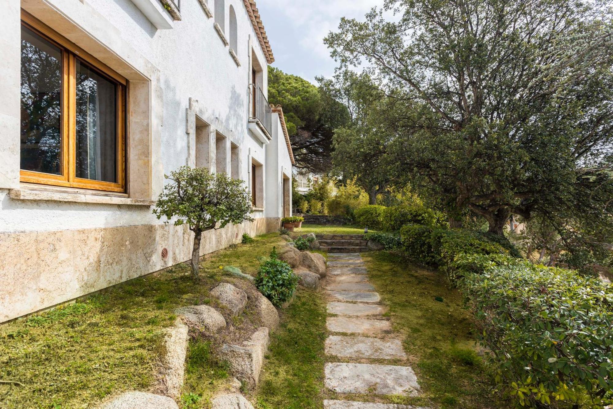 סאן פליו דה גיסולס Villa Maricel מראה חיצוני תמונה